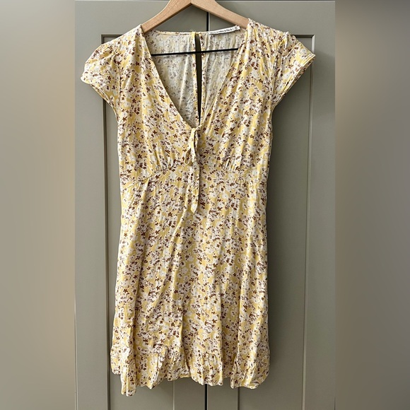 Yellow floral mini dress - Picture 2 of 3